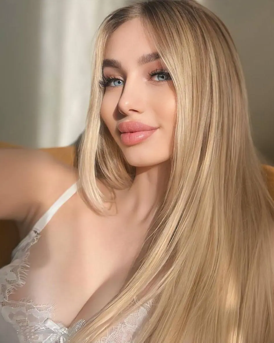 Lilia attractive ukrainian brides