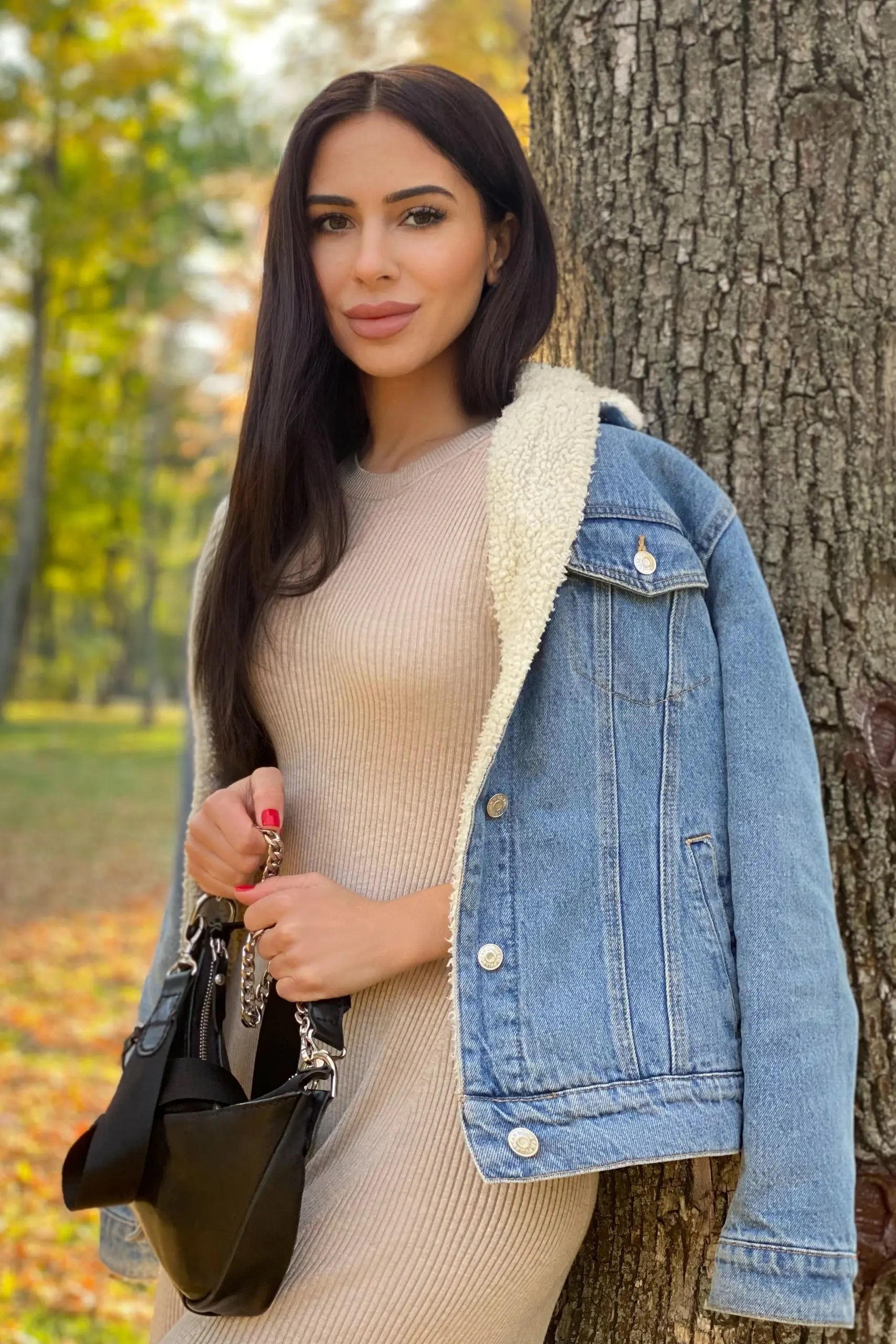 Laura dating girl dubai