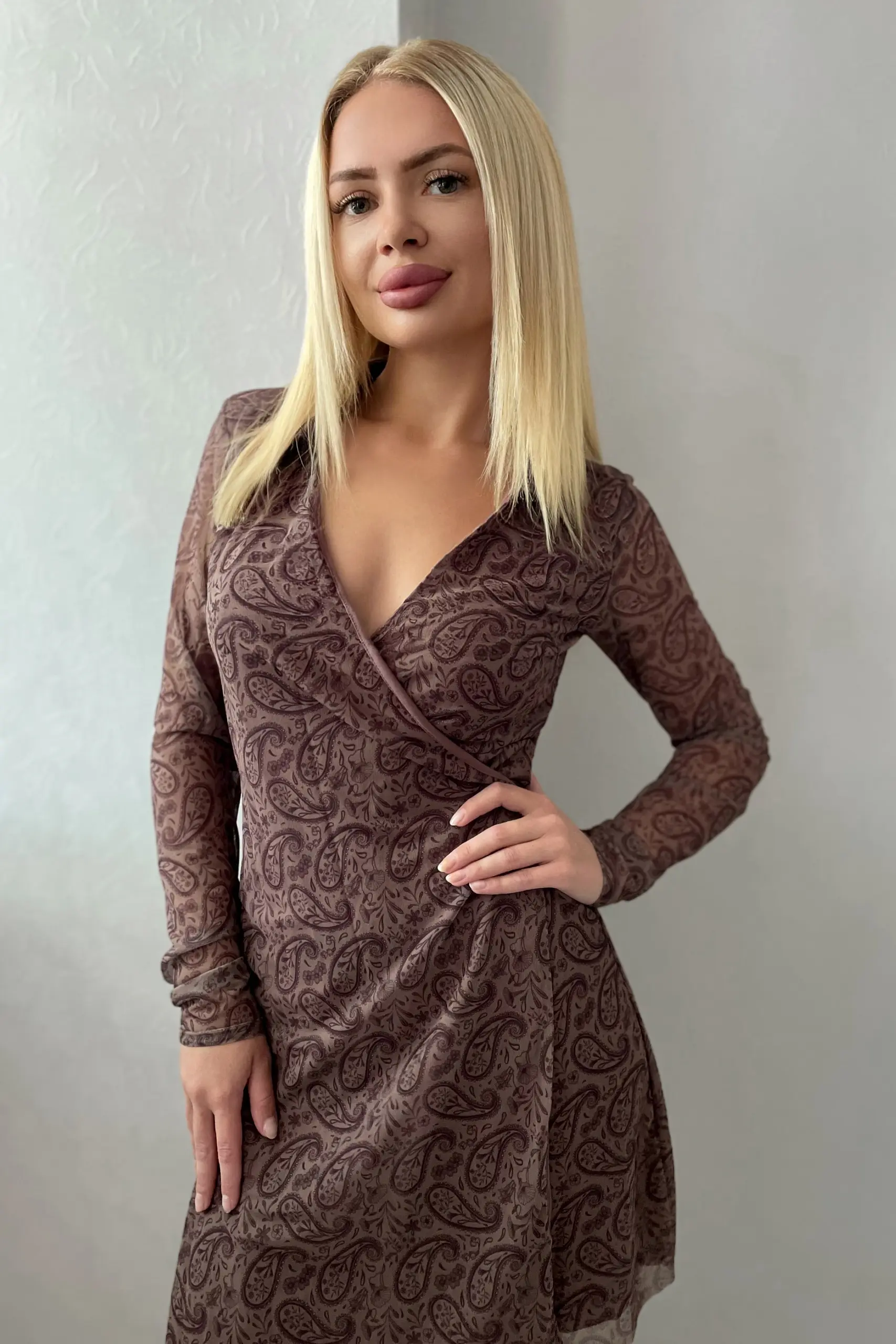 Yulia dating women